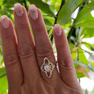 SOLD ⭐️ Vintage CZ sterling silver ring